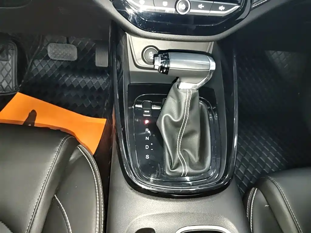 Baojun 530 2021 2021 Global Vehicle Anniversary Edition 1.5T CVT Premium Connected 5-seater