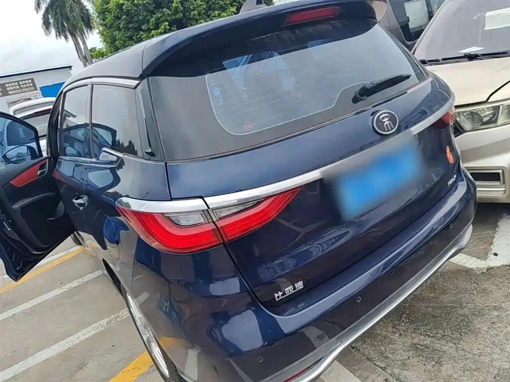 BYD Song MAX 2019 1.5T Manual Smart Connected Sunroof 6-seater China VI фото 23