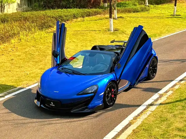 MCLAREN 570