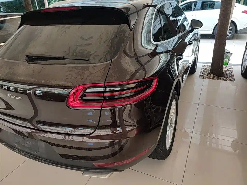 Porsche Macan 2017 Macan 2.0T фото 8