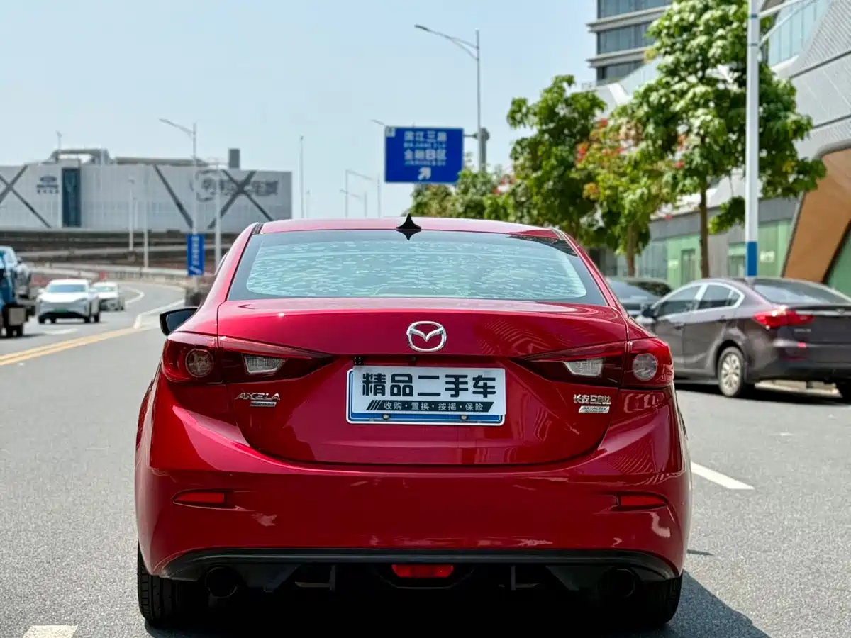Фото 6 - Mazda Mazda 3