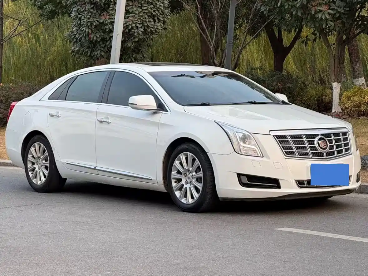 Cadillac XTS 2014 2013 Model 28T Comfort