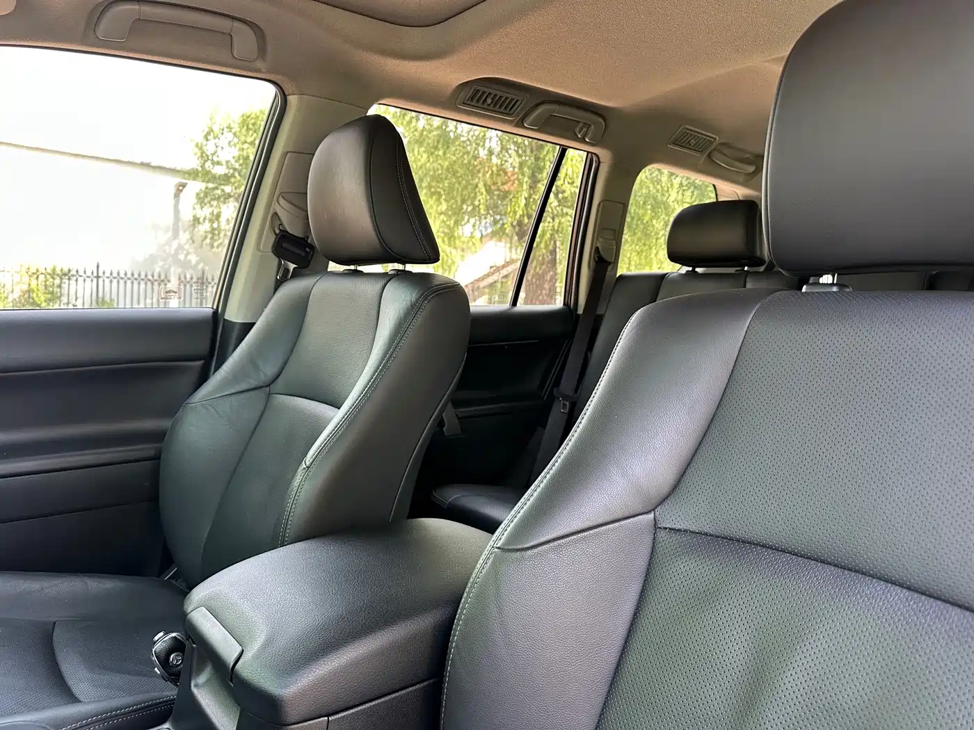 Toyota Prado 2018 3.5L Automatic TX-L Rear-mounted Spare Tire фото 26
