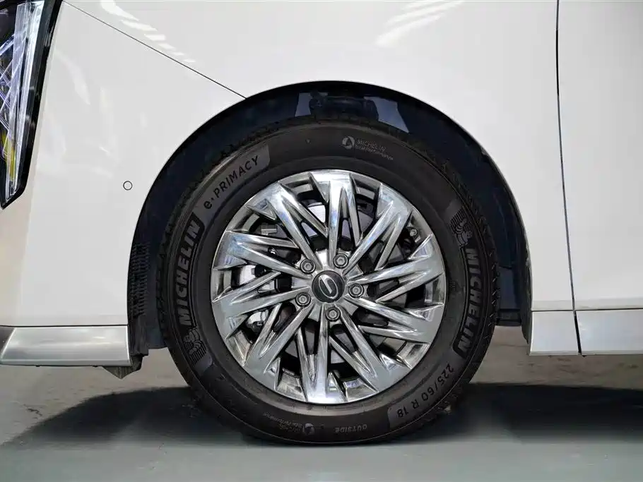  GAC Trumpchi Trumpchi Xiangwang M8 2025 Model QianKun Series Ultra First Class 9