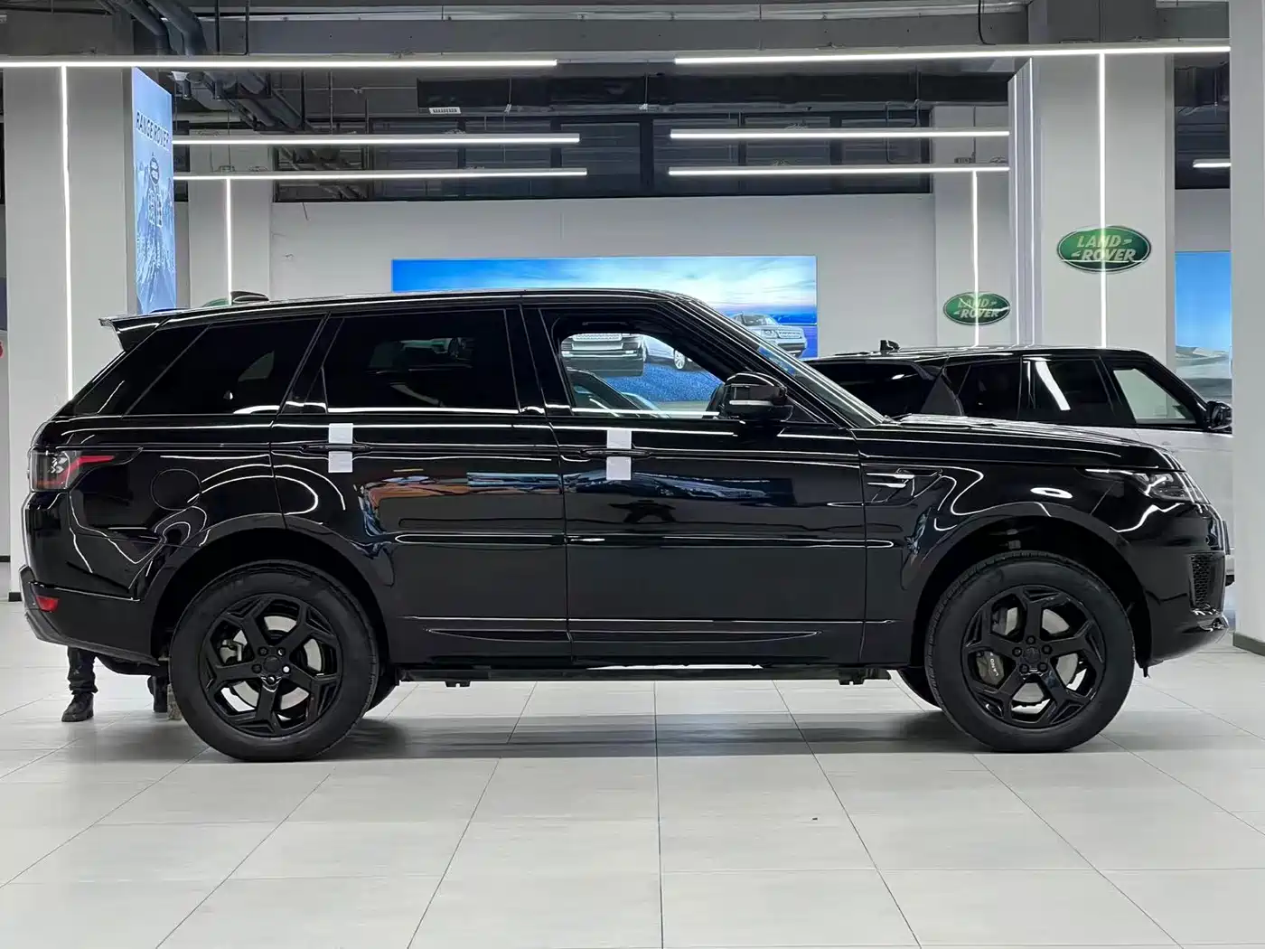 Land Rover Range Rover Sport PHEV 2018 Model P400e фото 7