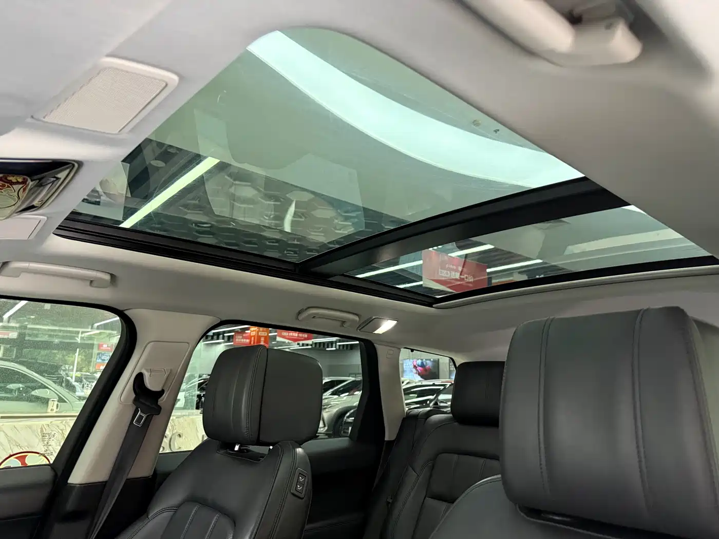 Land Rover Range Rover Sport PHEV 2019 P400e HSE фото 13