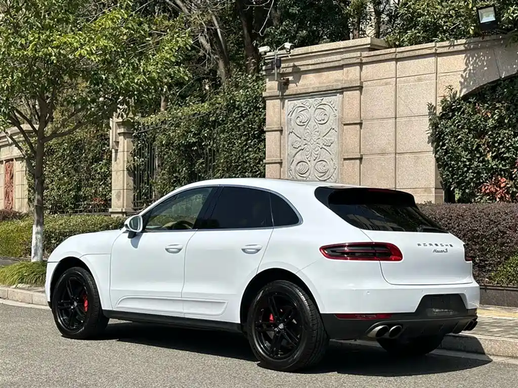 Porsche Macan 2014 Macan 2.0T фото 11