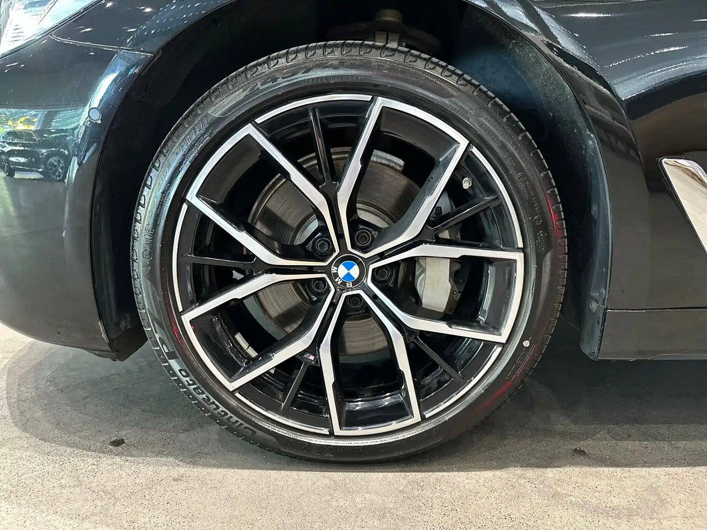 BMW 5 Series 2022 Model Third Facelift 530Li Premium M Sport Package фото 16