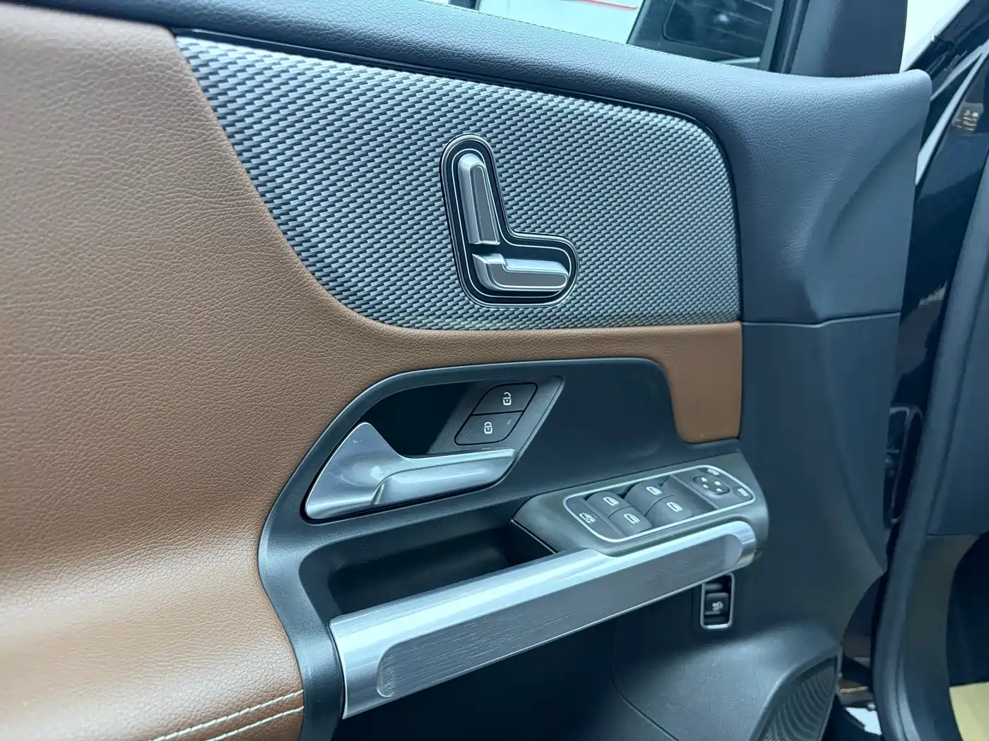Mercedes-Benz GLB 2024 GLB 200 Dynamic фото 10