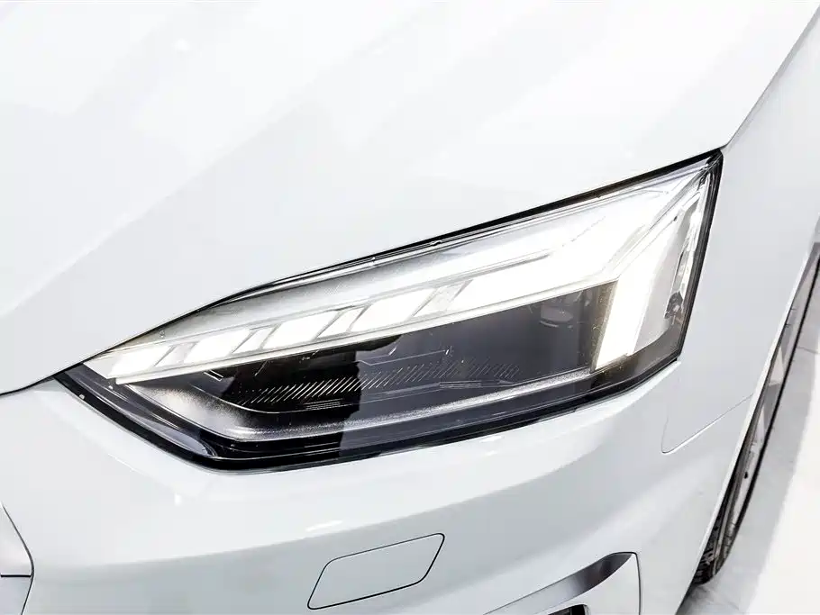 Audi A5 (Import) 2024 Sportback 40 TFSI Fashion Dynamic фото 6