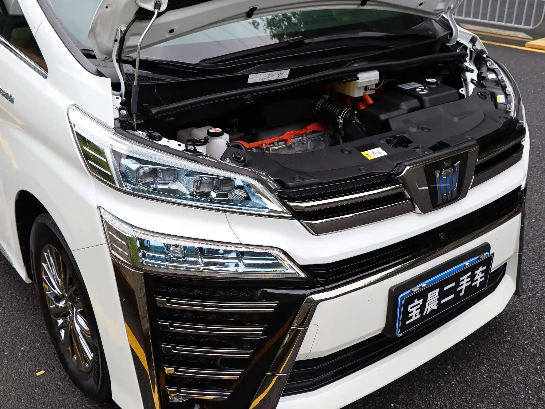 Фото 9 - Toyota Vellfire