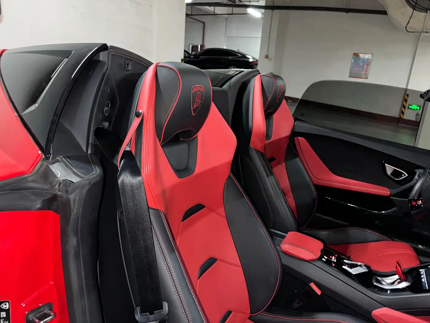 LAMBORGHINI HURACÁN