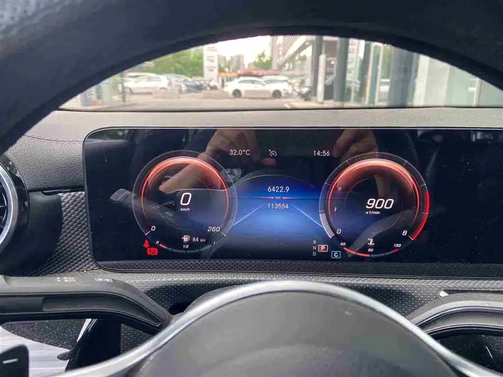 Mercedes-Benz A-Class 2021 A 180 L Sports Sedan фото 10
