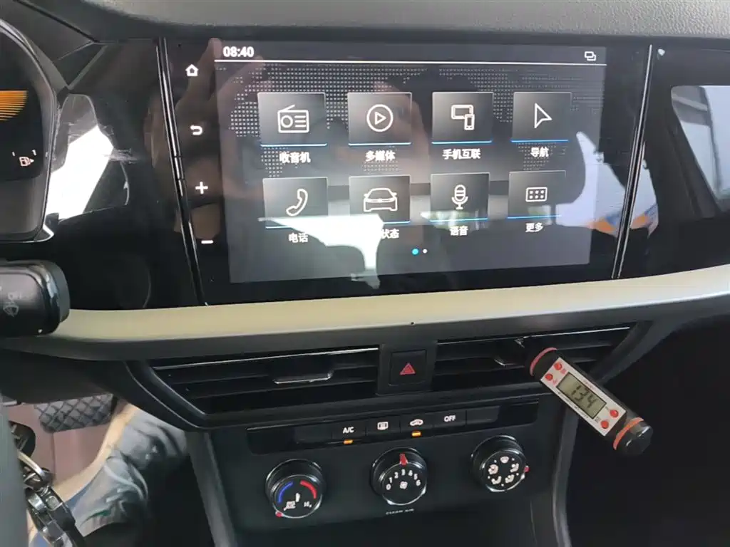 Volkswagen Lavida 2022 1.5L Auto Comfort Edition фото 13