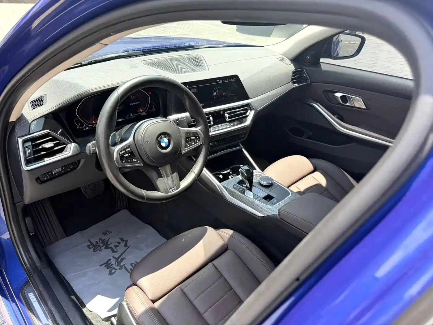BMW 3 Series 2021 325i M Sport Night Edition фото 12