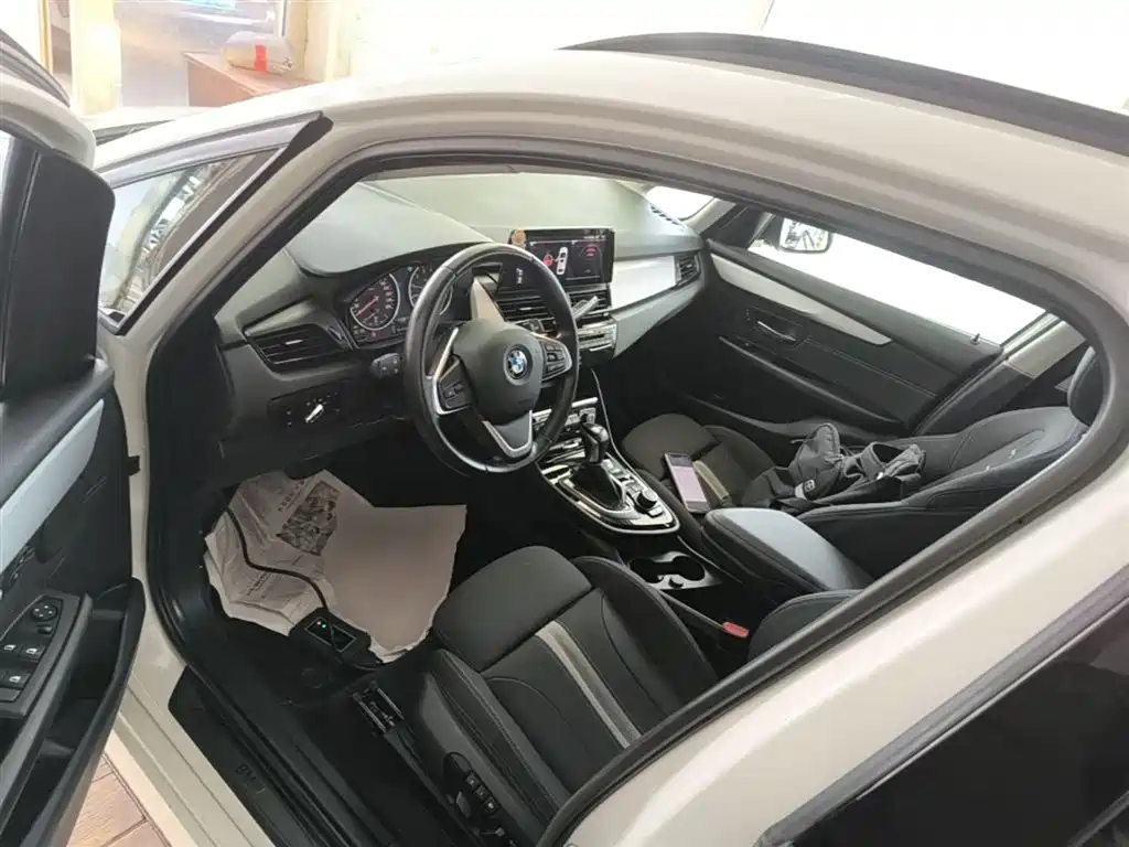 BMW 2 Series Tourer (Import) 2015 218i Leading Type фото 16
