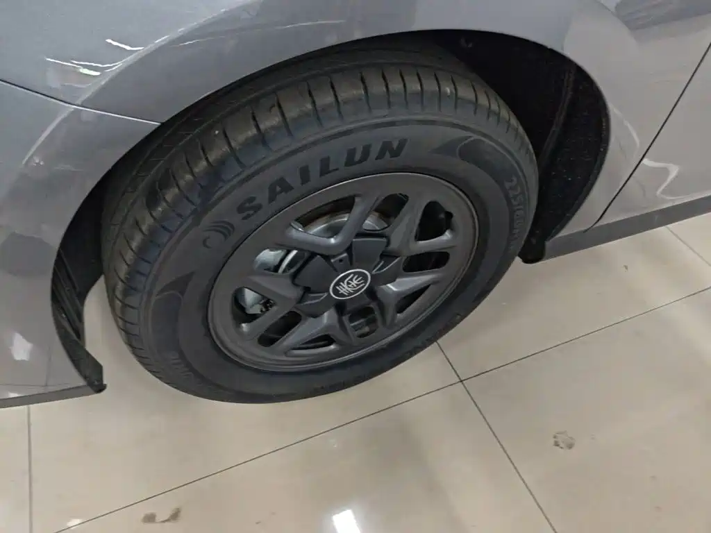 BYD Qin PLUS 2026 2026 DM-i Smart Edition 128KM Progressive