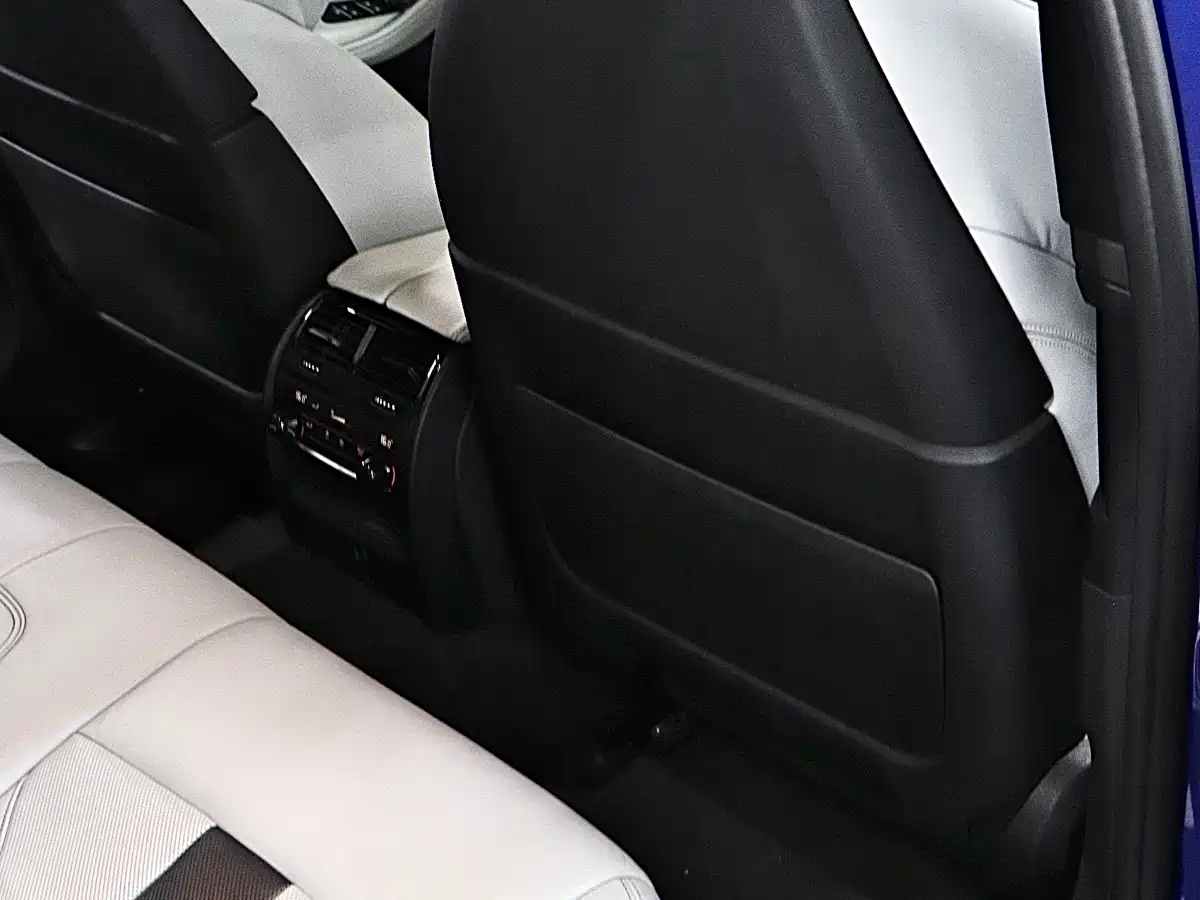 BMW M5 2018 M5 фото 17