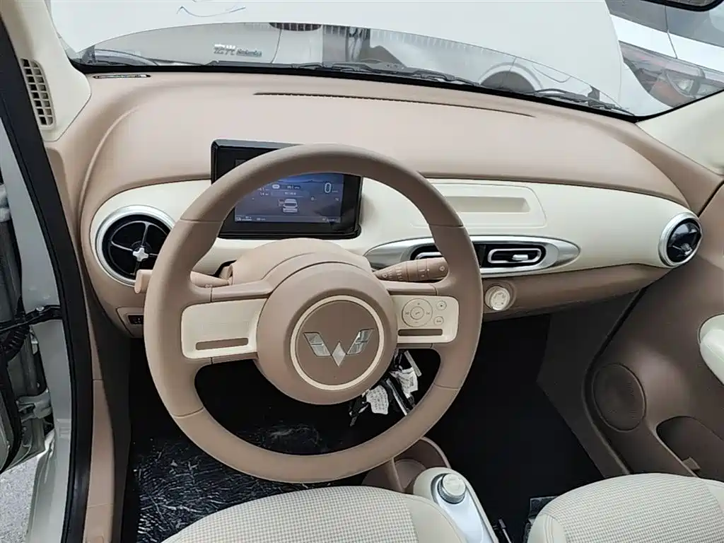 Wuling Motors Hongguang MINIEV 2026 2025 4-Door Advanced