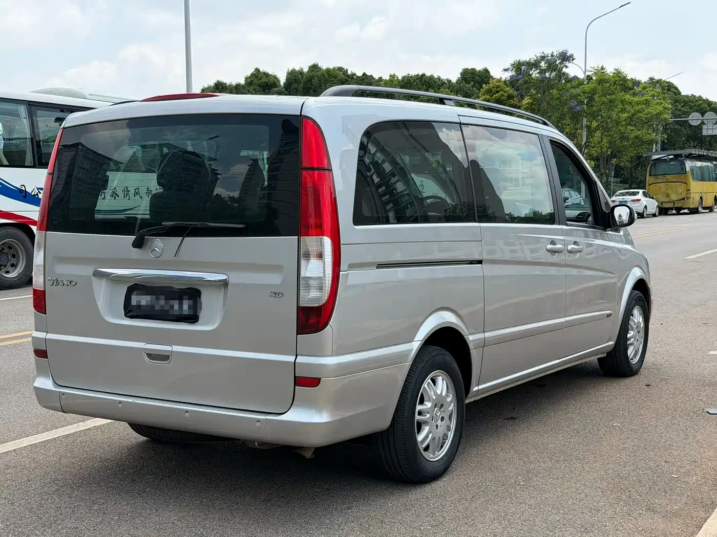 Mercedes-Benz Viano (Import) 2006 Viano 3.2L фото 5