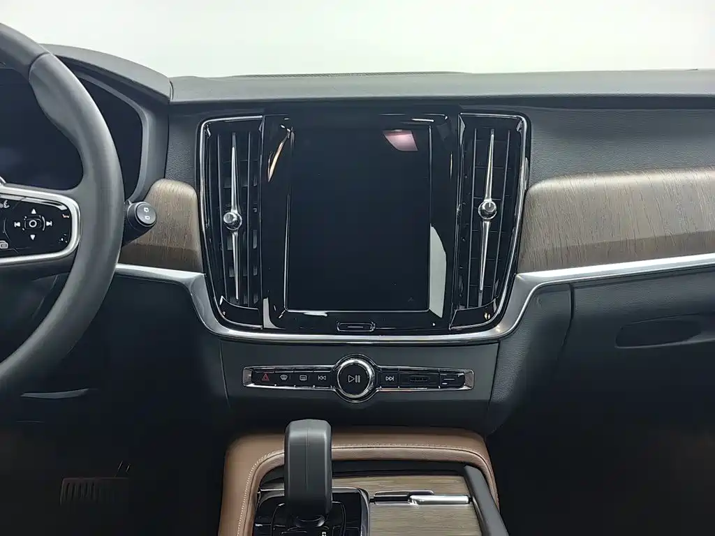 Volvo V90 2026 2025 Cross Country B5 AWD Smart Elite Edition