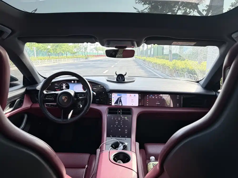 Porsche Taycan 2020 Taycan фото 3