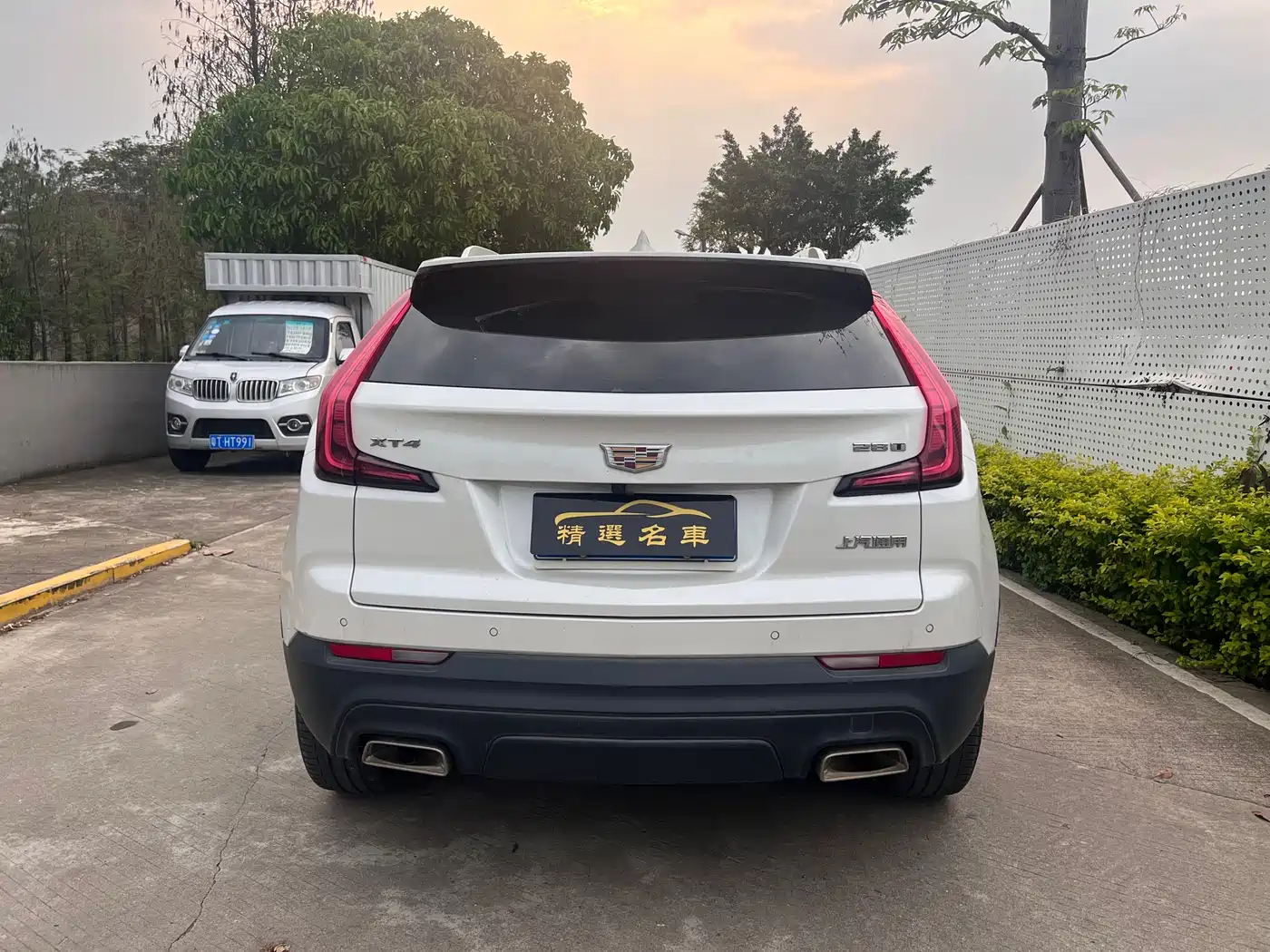 CADILLAC XT4