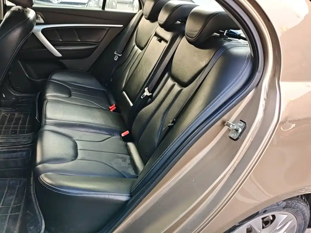 Geely Emgrand 2016 2016 Sedan 1.5L Manual Up Version