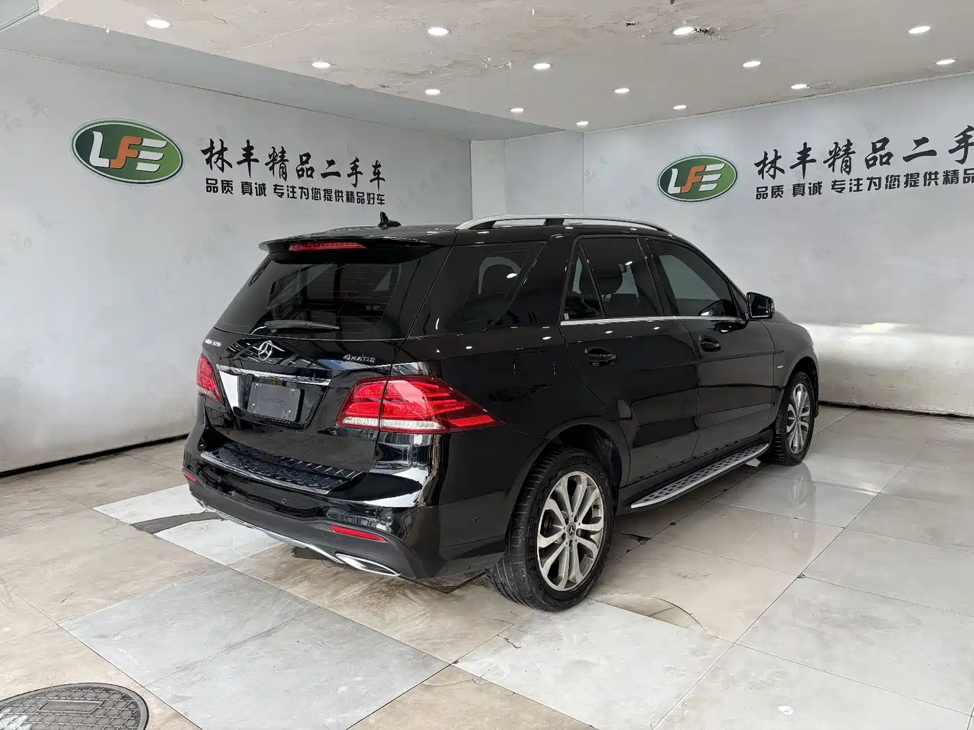 Mercedes-Benz GLE 2018 GLE 320 4MATIC Dynamic Ultimate Edition фото 7