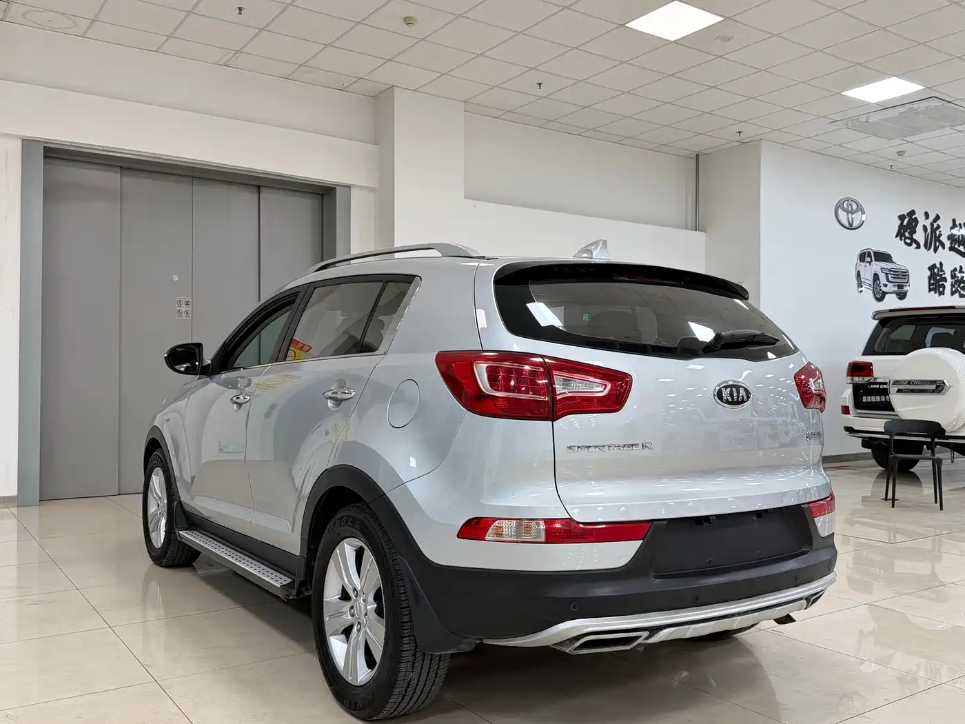 Kia Sportage 2012 2.0L Automatic AWD GLS фото 6
