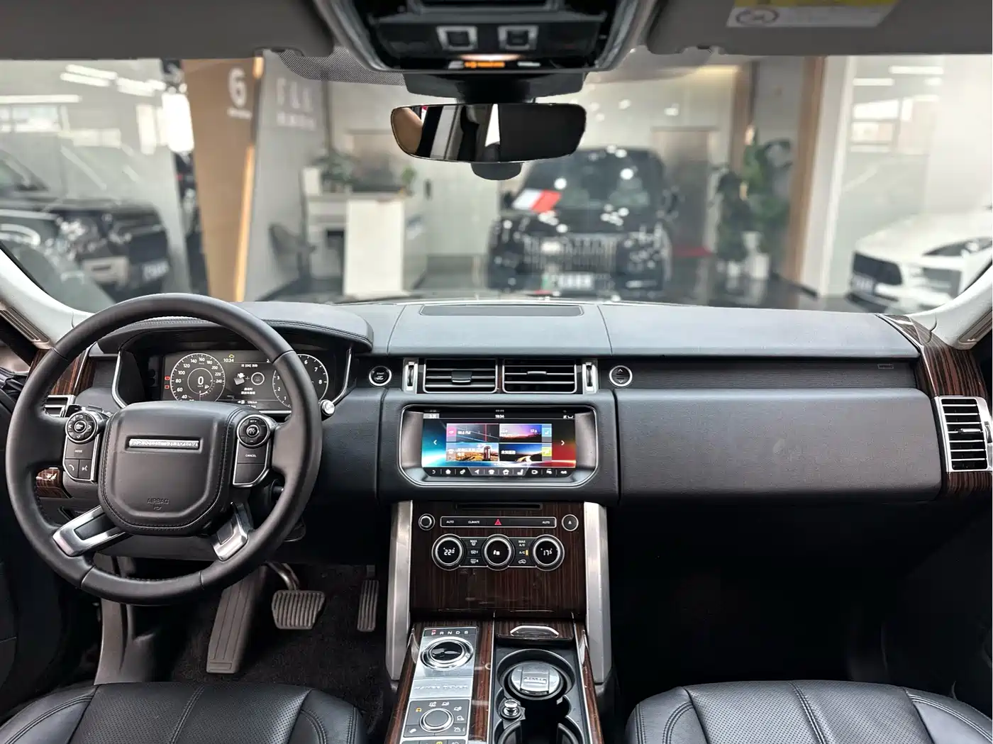 Land Rover Range Rover 2017 3.0 SC V6 Vogue фото 10