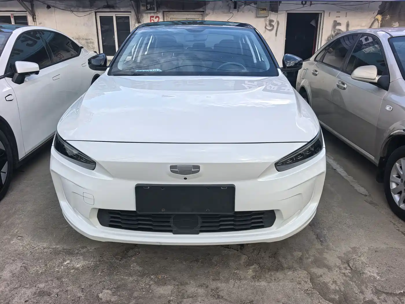 Фото 2 - Geely Geometry A