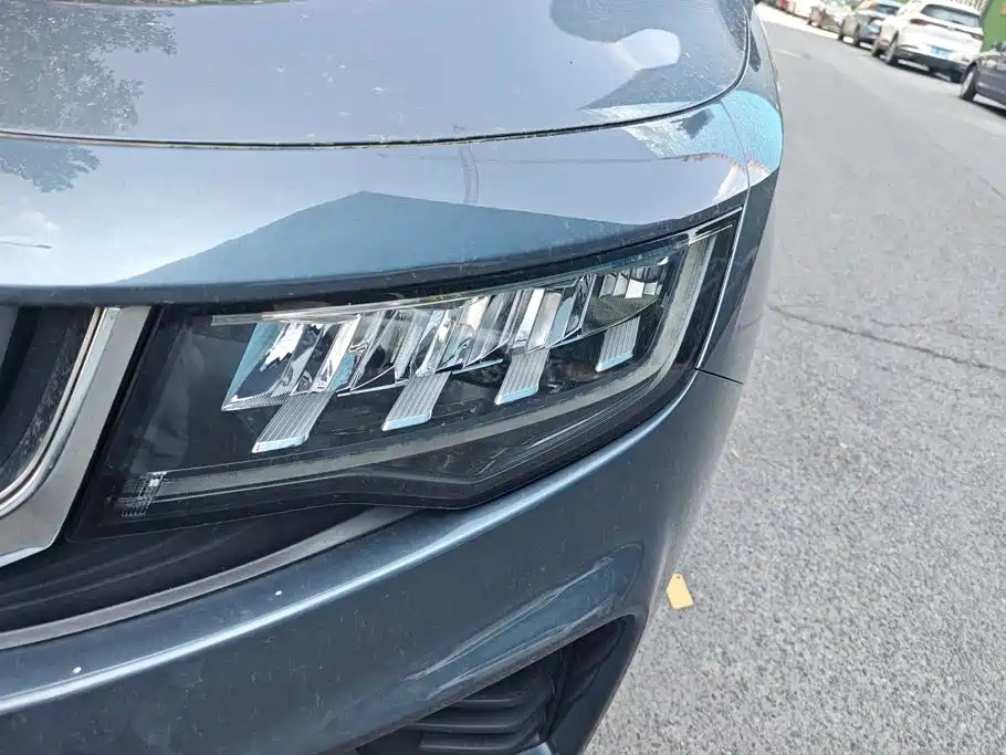 Geely Haoyue 2021 2020 1.8TD DCT Luxury 5-seater