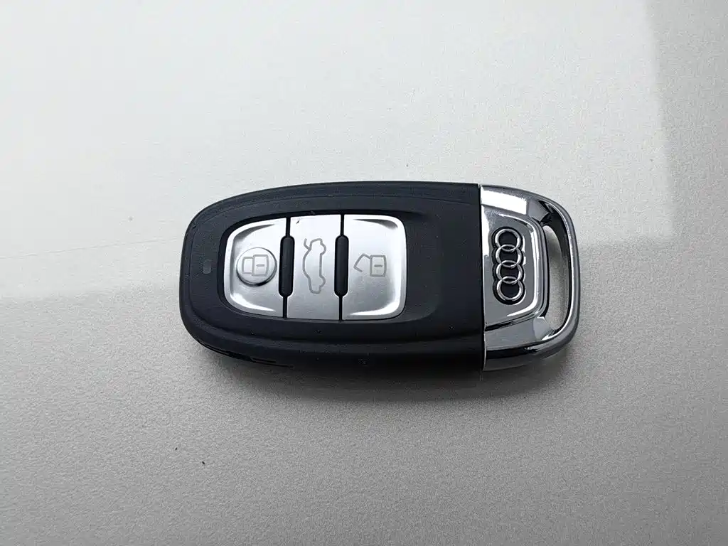 Photo 19 - Audi A5 (Import)