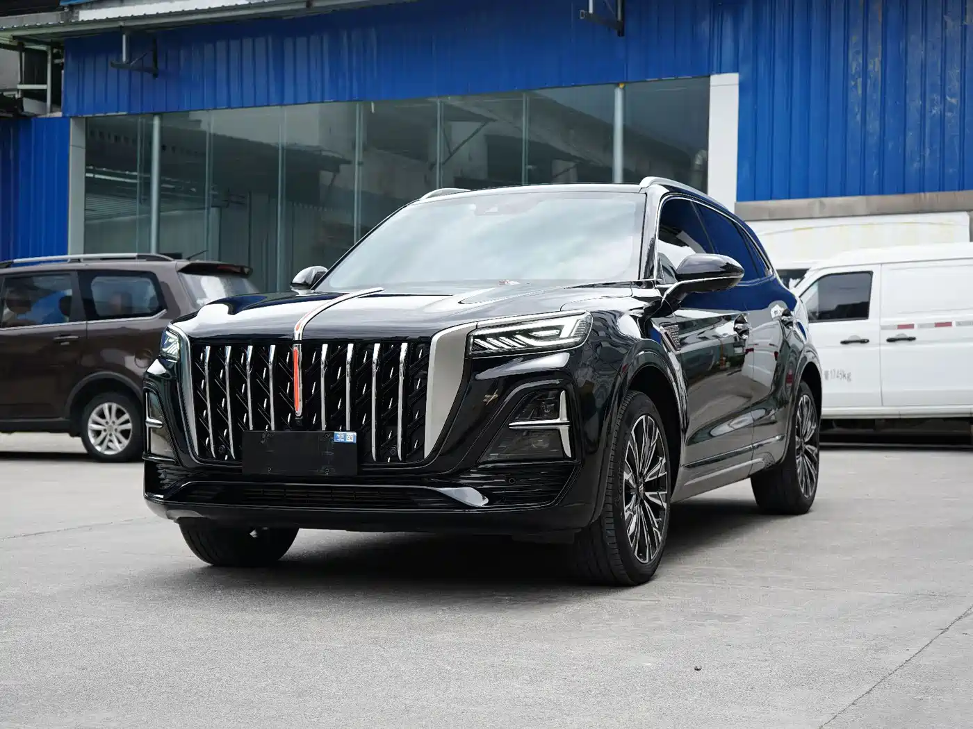 Фото 1 - Hongqi HS5