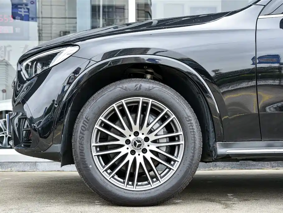 Mercedes-Benz GLC 2023 Facelift GLC 300 L 4MATIC Sport 5-Seater фото 16