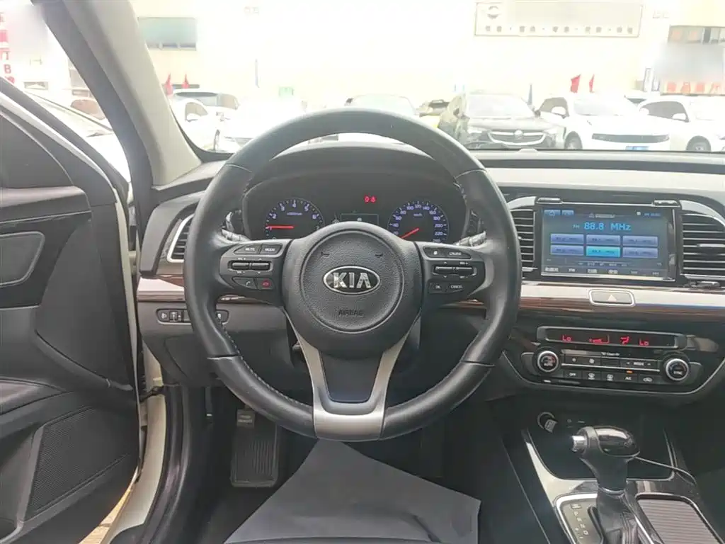Kia K4 2014 1.8L Automatic DLX фото 11
