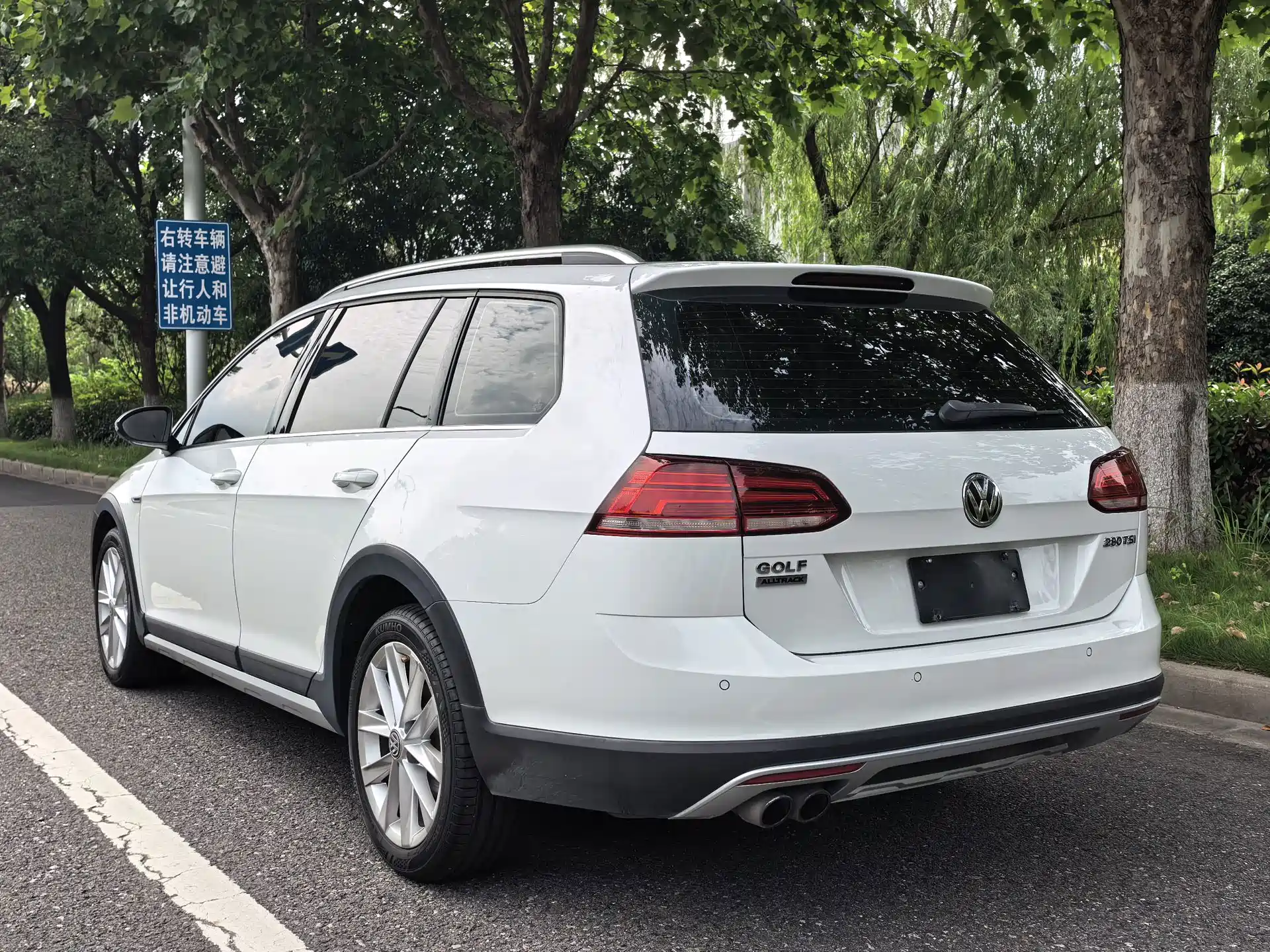 صورة 6 - Volkswagen Golf (Import)