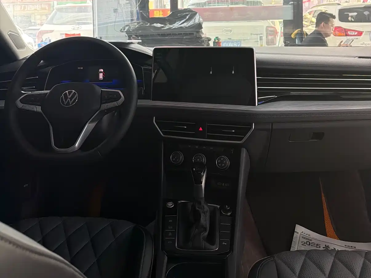 Volkswagen Sagitar 2023 300TSI DSG Surpassing Edition фото 14