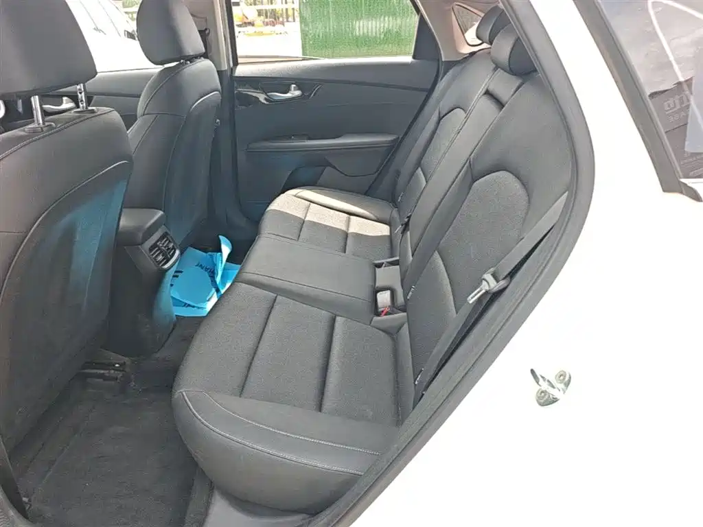 Kia K3 2021 Facelift 1.5L CVT Fashion Edition фото 17