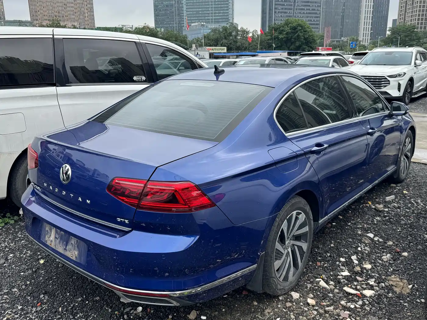 Volkswagen Magotan GTE Plug-in Hybrid 2020 GTE Luxury фото 3