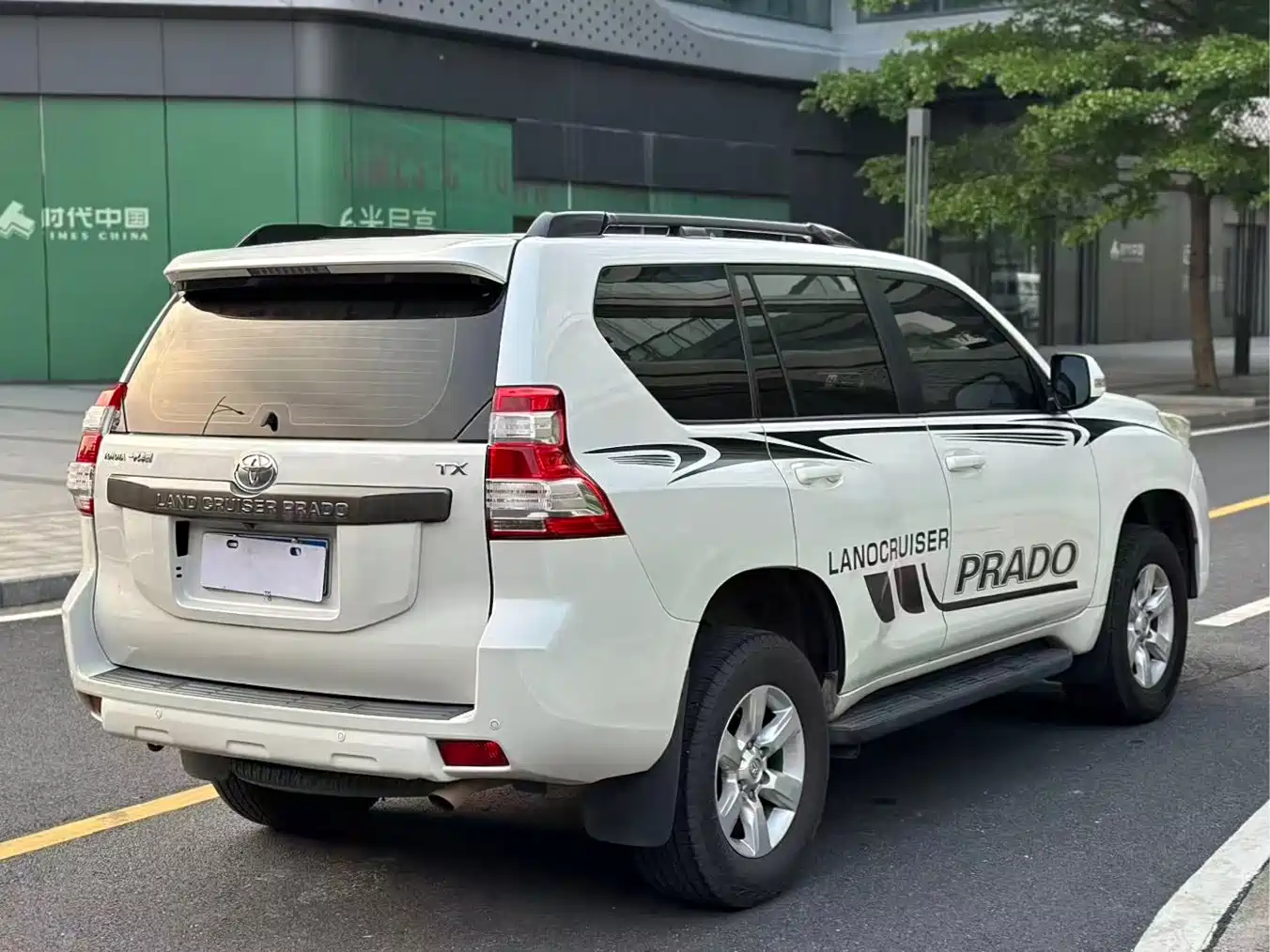 TOYOTA PRADO