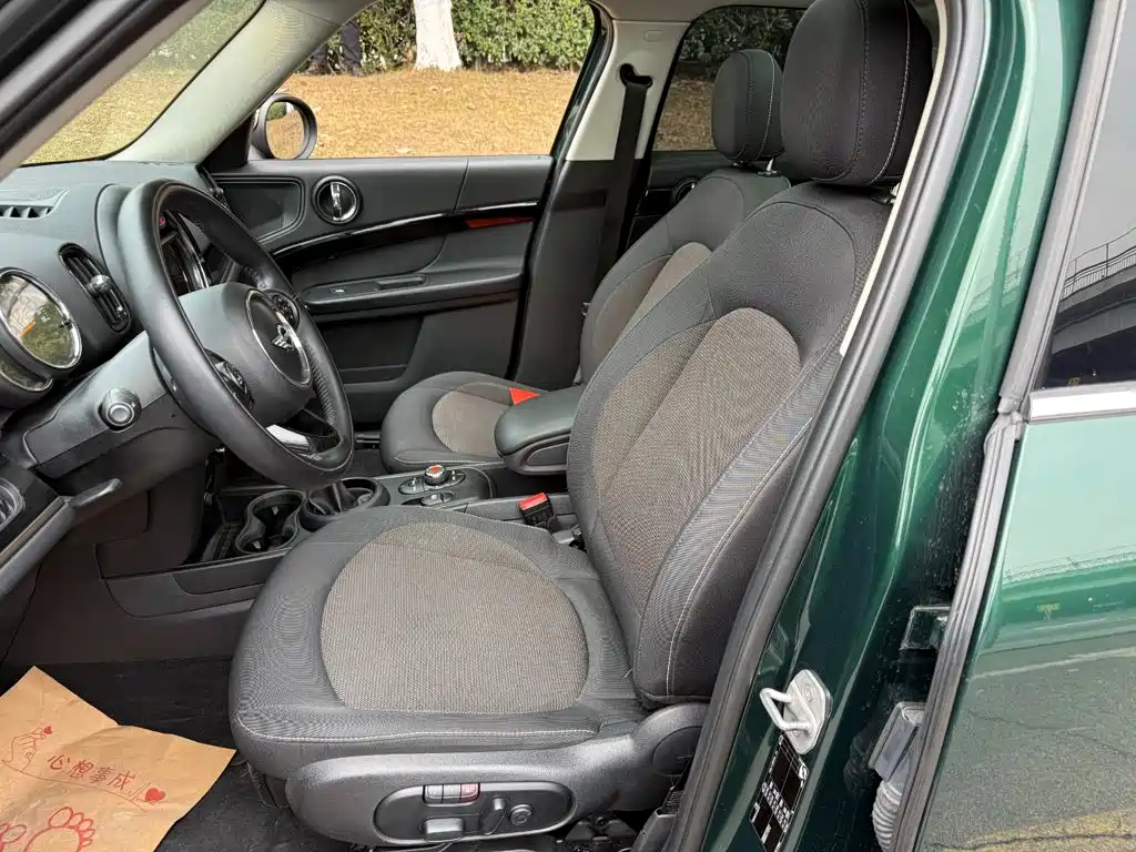 Photo 8 - MINI COUNTRYMAN