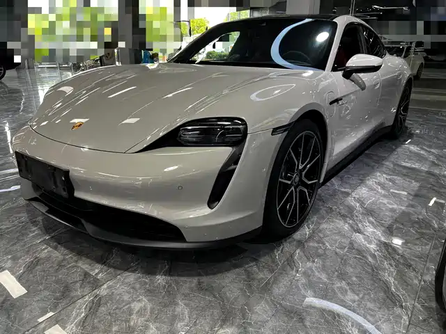 Porsche Taycan Taycan