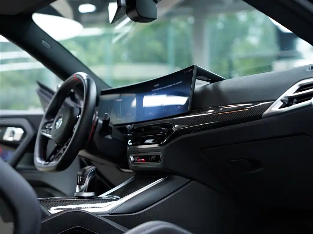 BMW M2 2024 M2 фото 41
