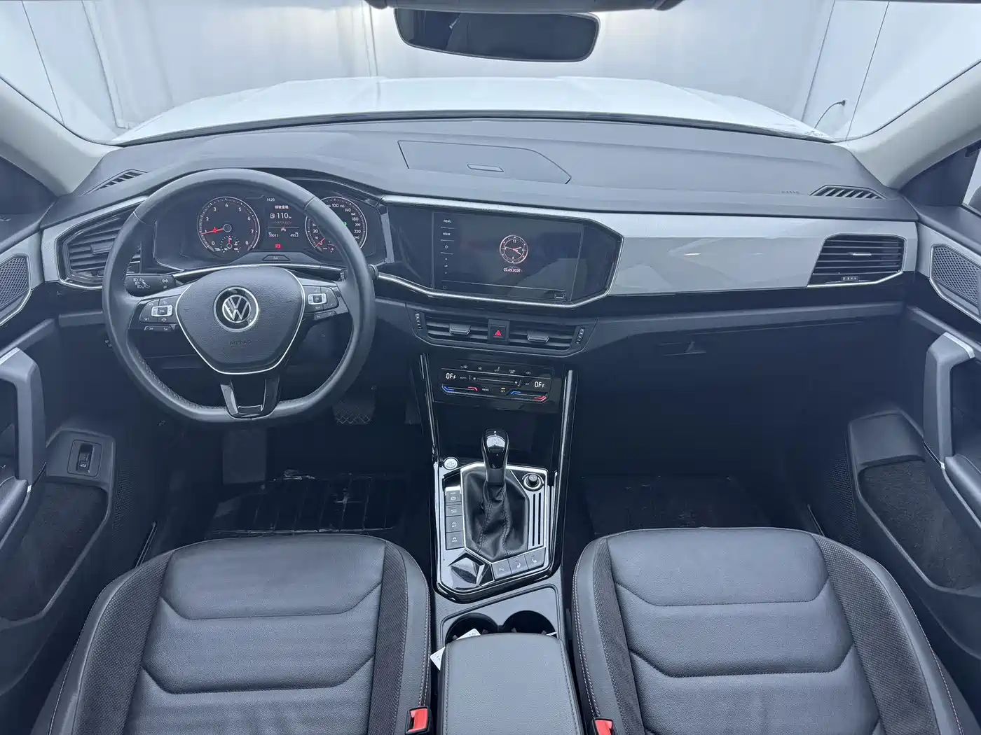 Volkswagen Tayron 2022 280TSI 2WD Luxury Smart Connect Edition фото 14