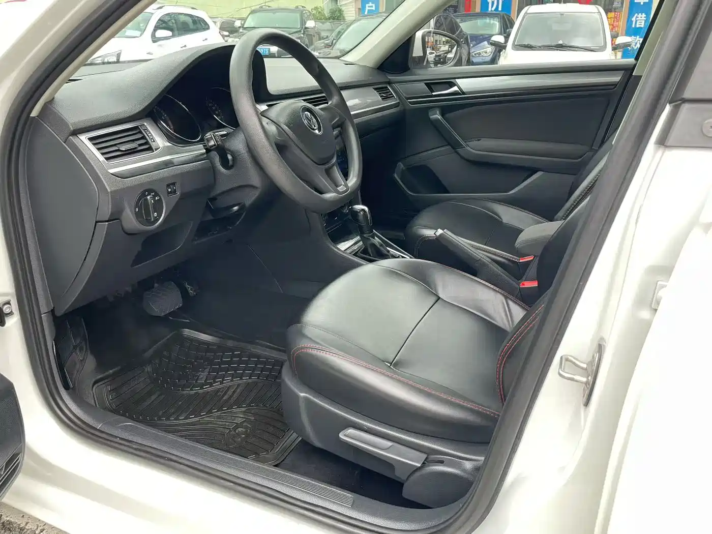 Volkswagen Bora 2019 Bora Legend 1.5L Automatic Fashion China VI фото 4