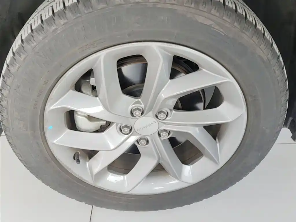 Lynk & Co 01 2023 2.0TD 2WD Asian Games Edition фото 23
