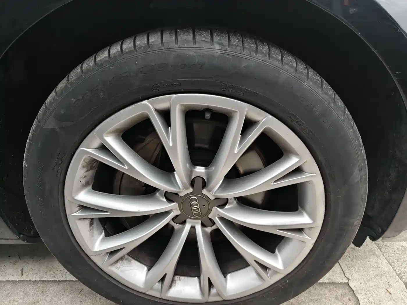 Фото 27 - Audi A8