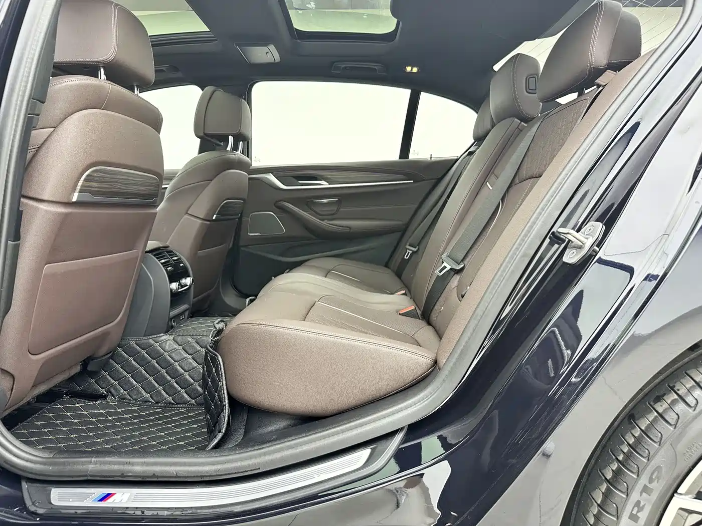 BMW 5 Series 2022 Facelift 530Li Premium M Sport Package фото 7